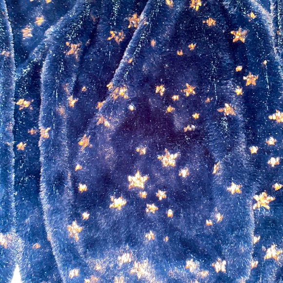 Plush girls navy blue fuzzy sweater - Picture 3 of 3